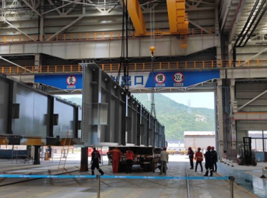 杭紹甬高速曹娥江特大橋鋼板梁吊裝使用鋼板吊鉗